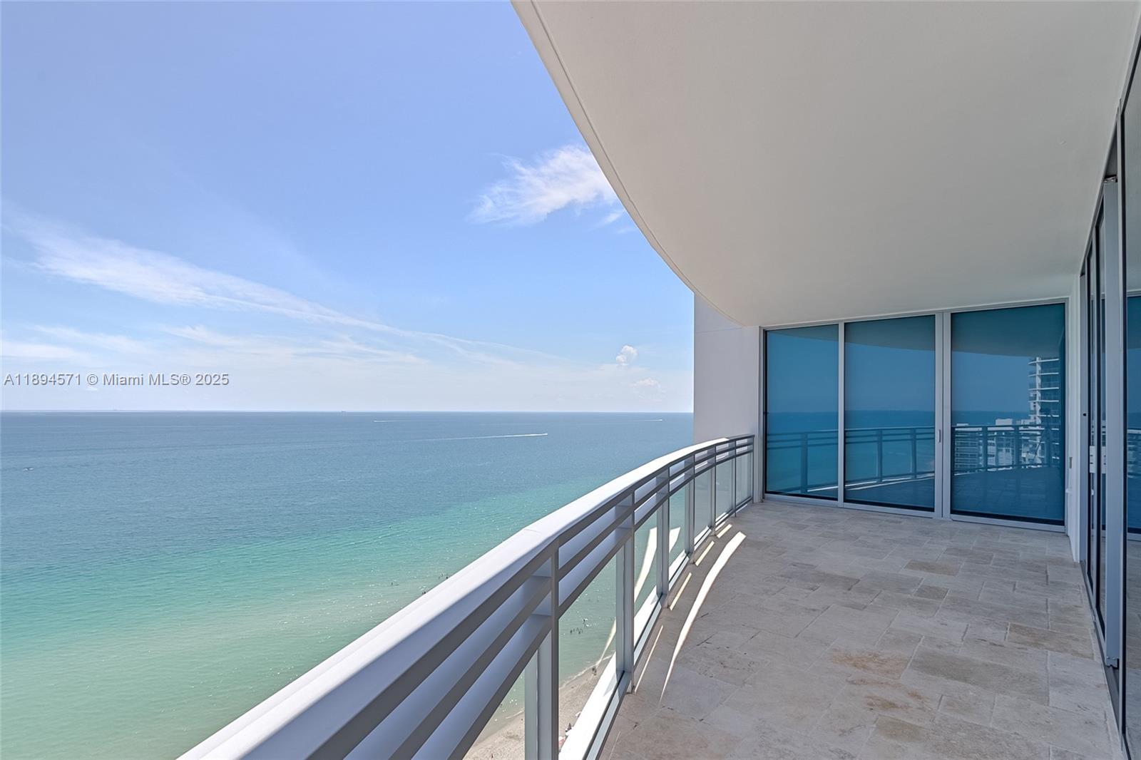 DIPLOMAT OCEANFRONT RESID - Residential Lease
