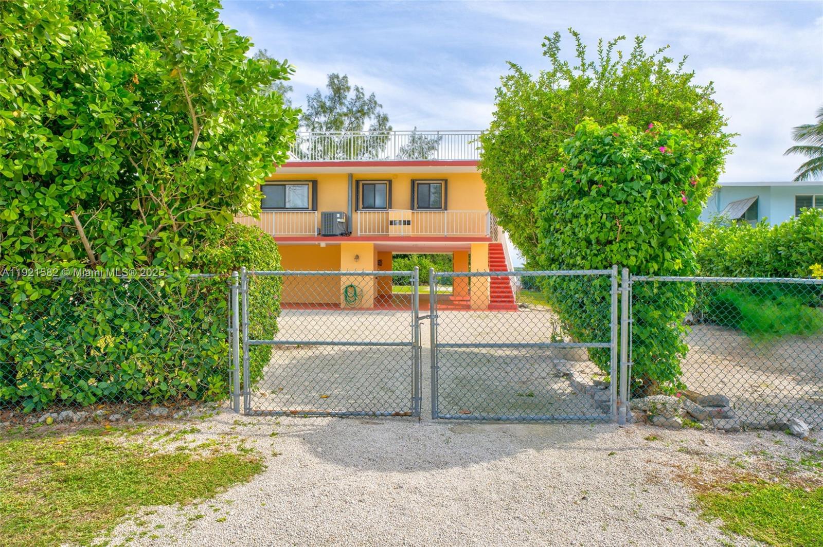 SOUTH CREEK VILLAGE - Residential