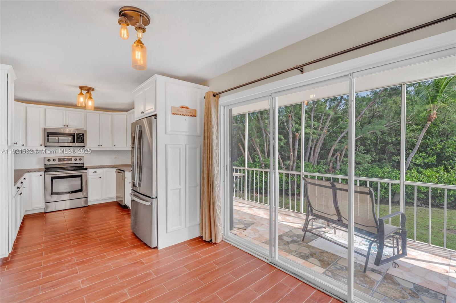 SOUTH CREEK VILLAGE - Residential