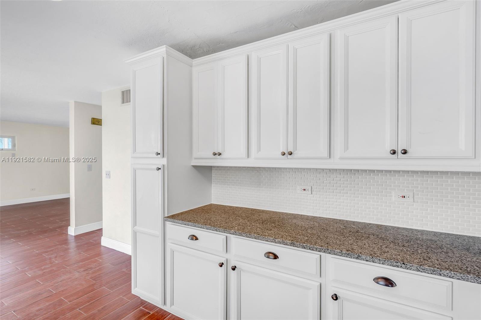 SOUTH CREEK VILLAGE - Residential