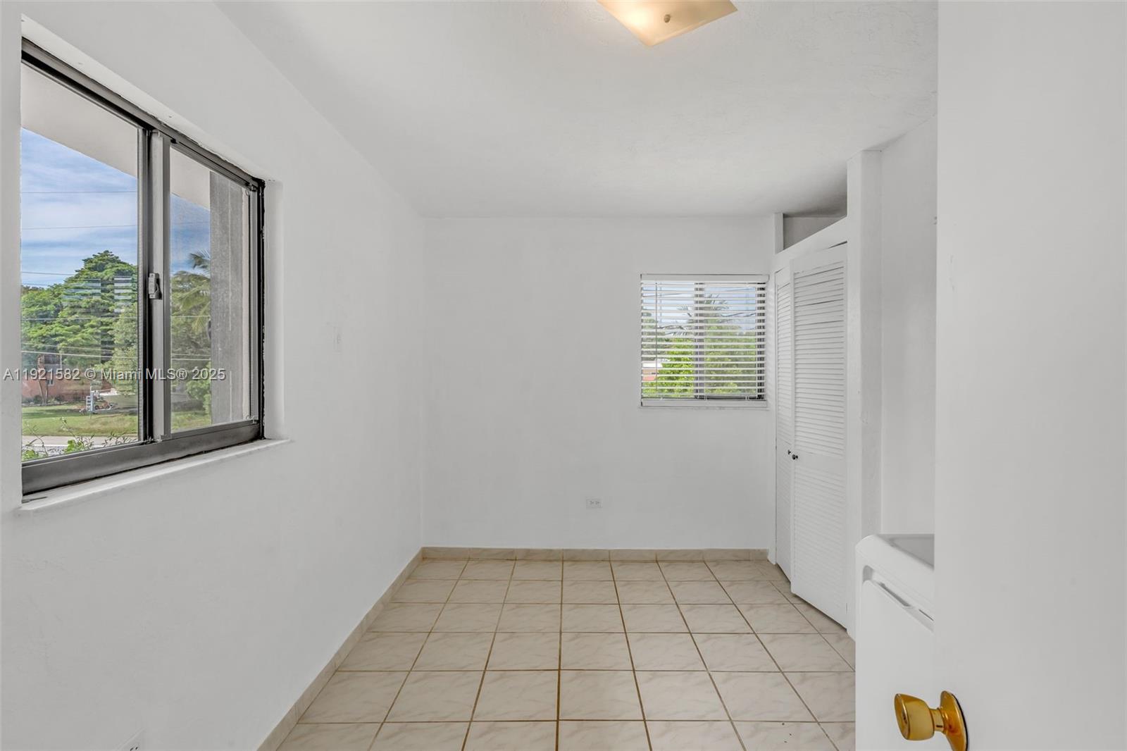 SOUTH CREEK VILLAGE - Residential