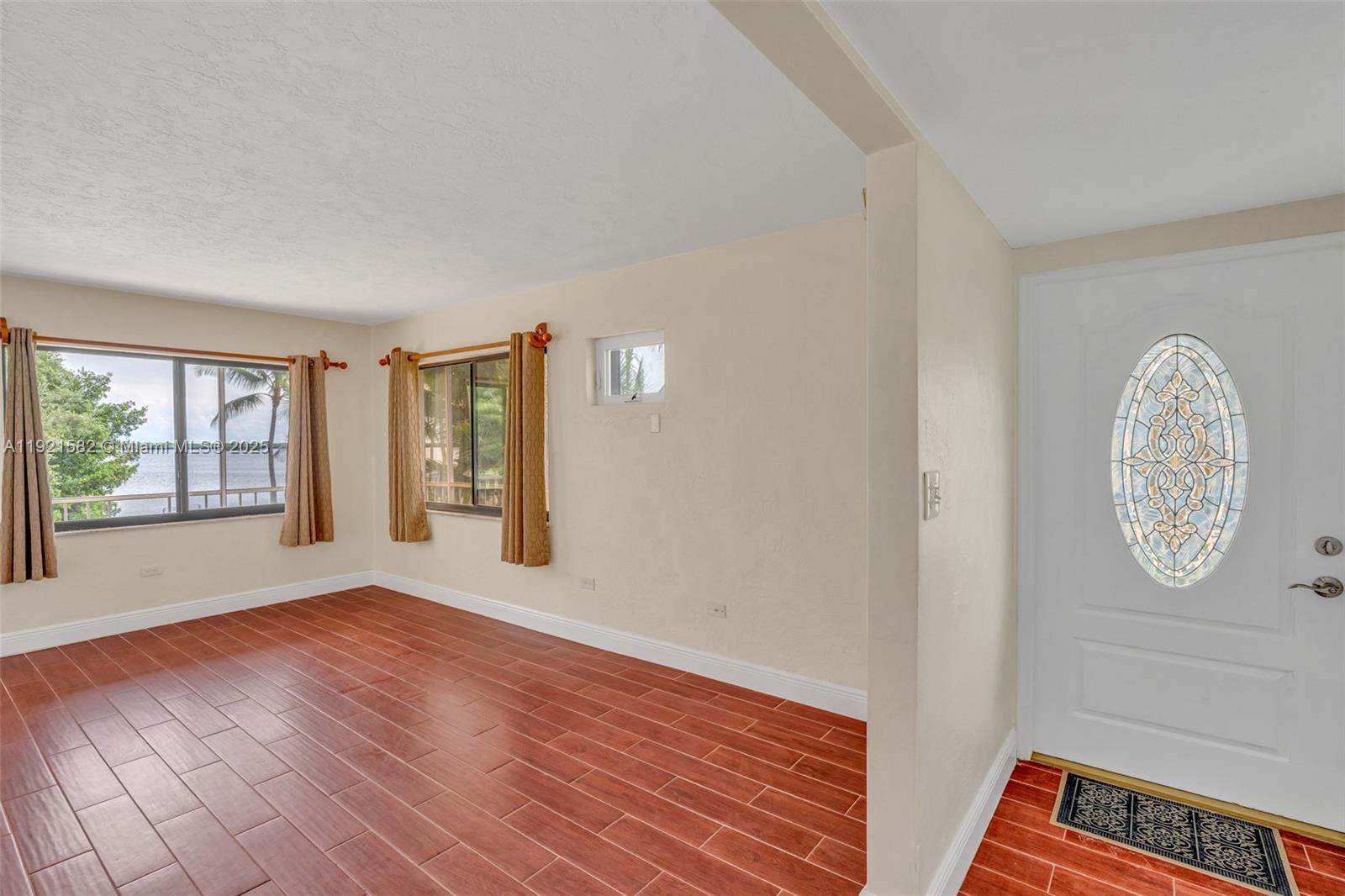 SOUTH CREEK VILLAGE - Residential