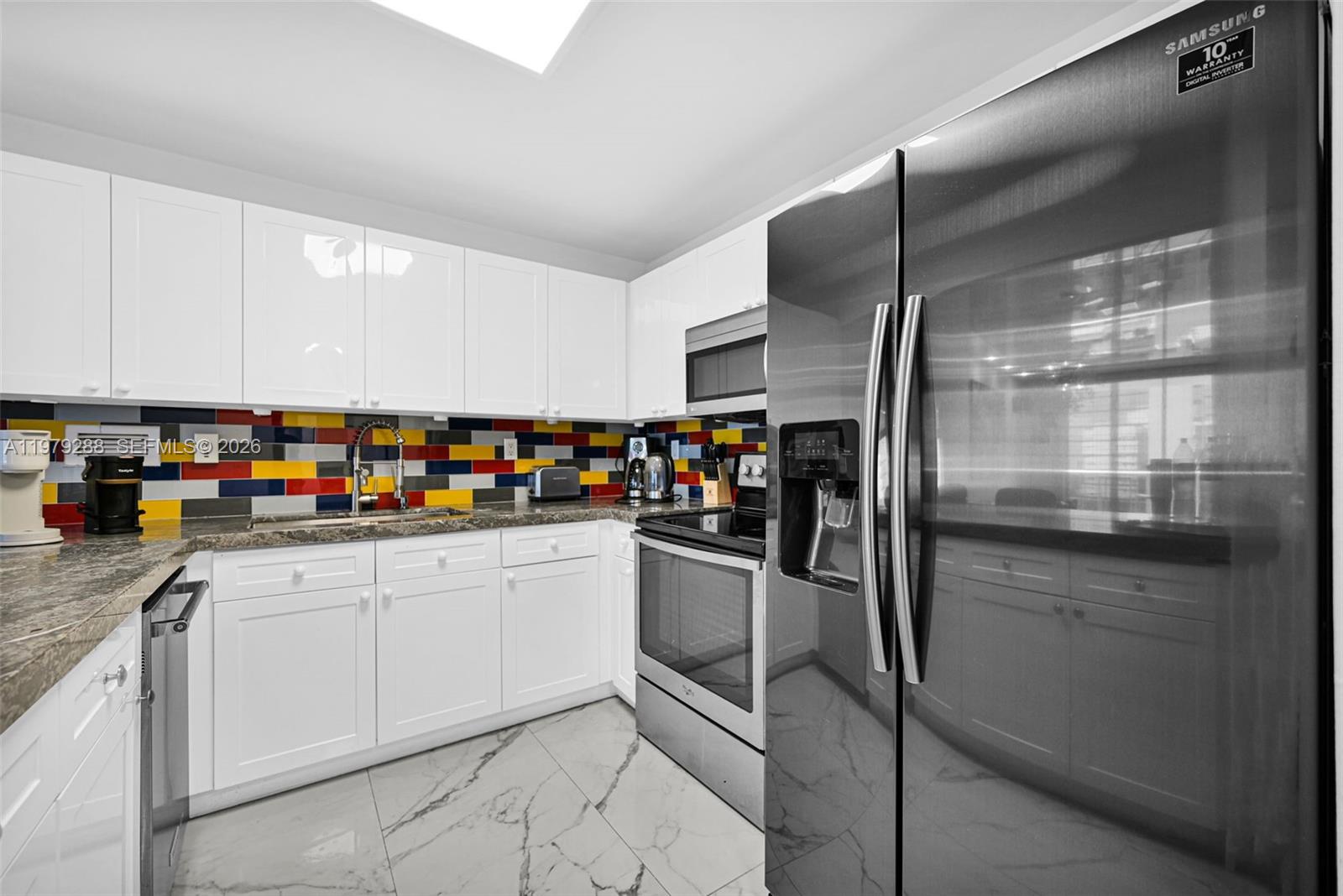 RONEY PALACE CONDO - Residential