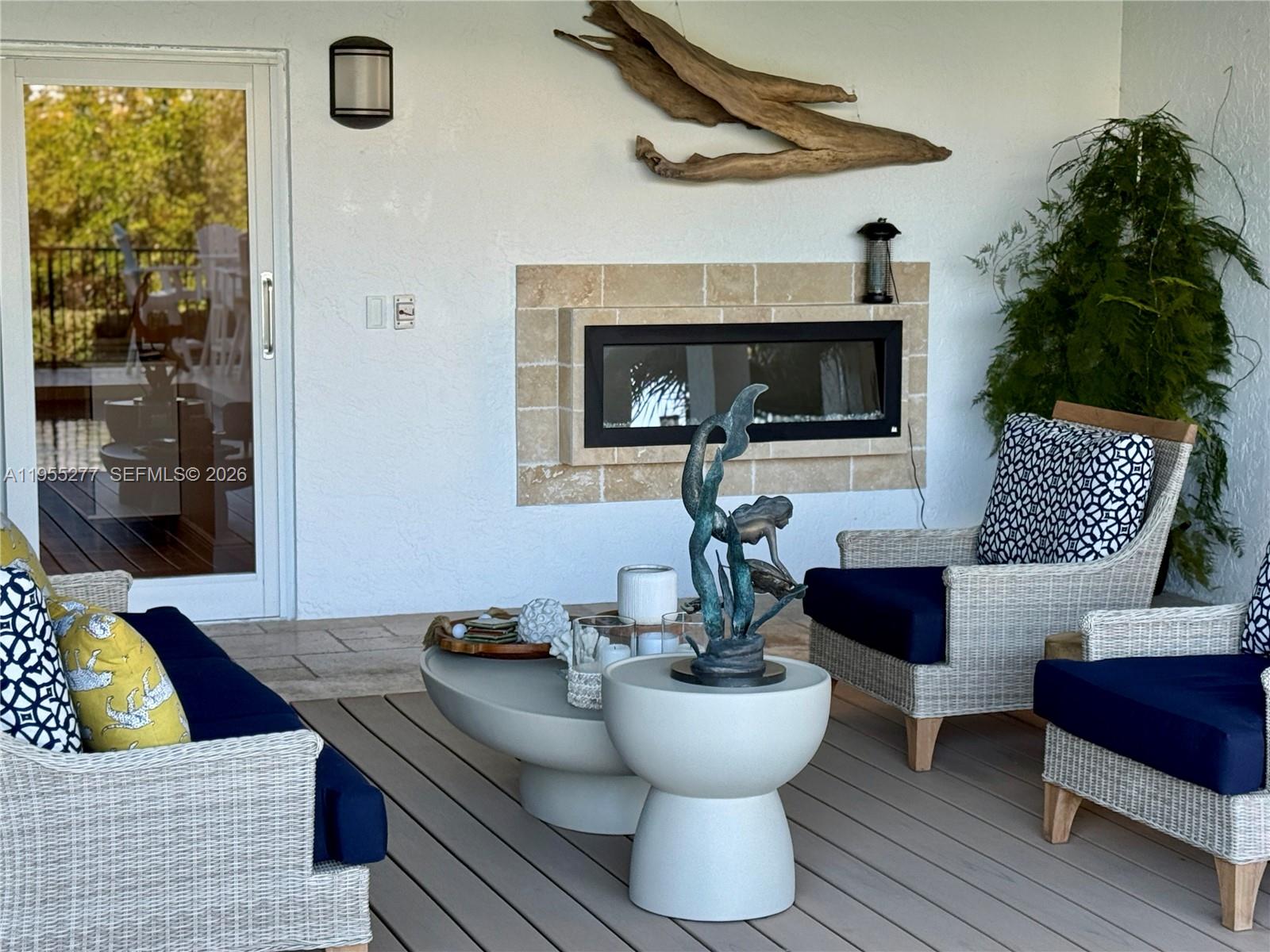 ROYAL HARBOUR YACHT CLUB - Residential