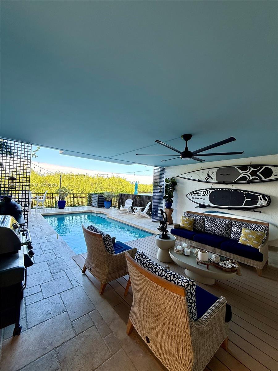 ROYAL HARBOUR YACHT CLUB - Residential