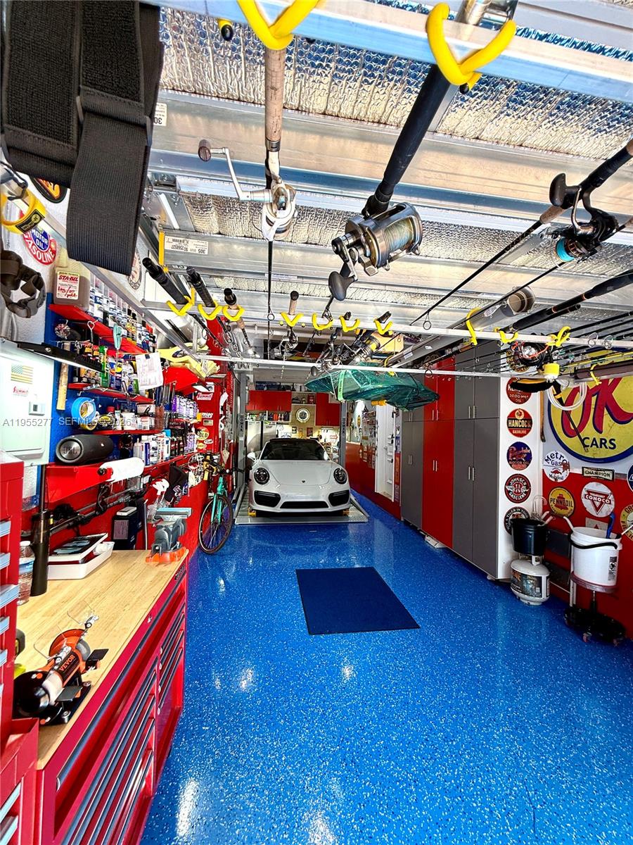 ROYAL HARBOUR YACHT CLUB - Residential