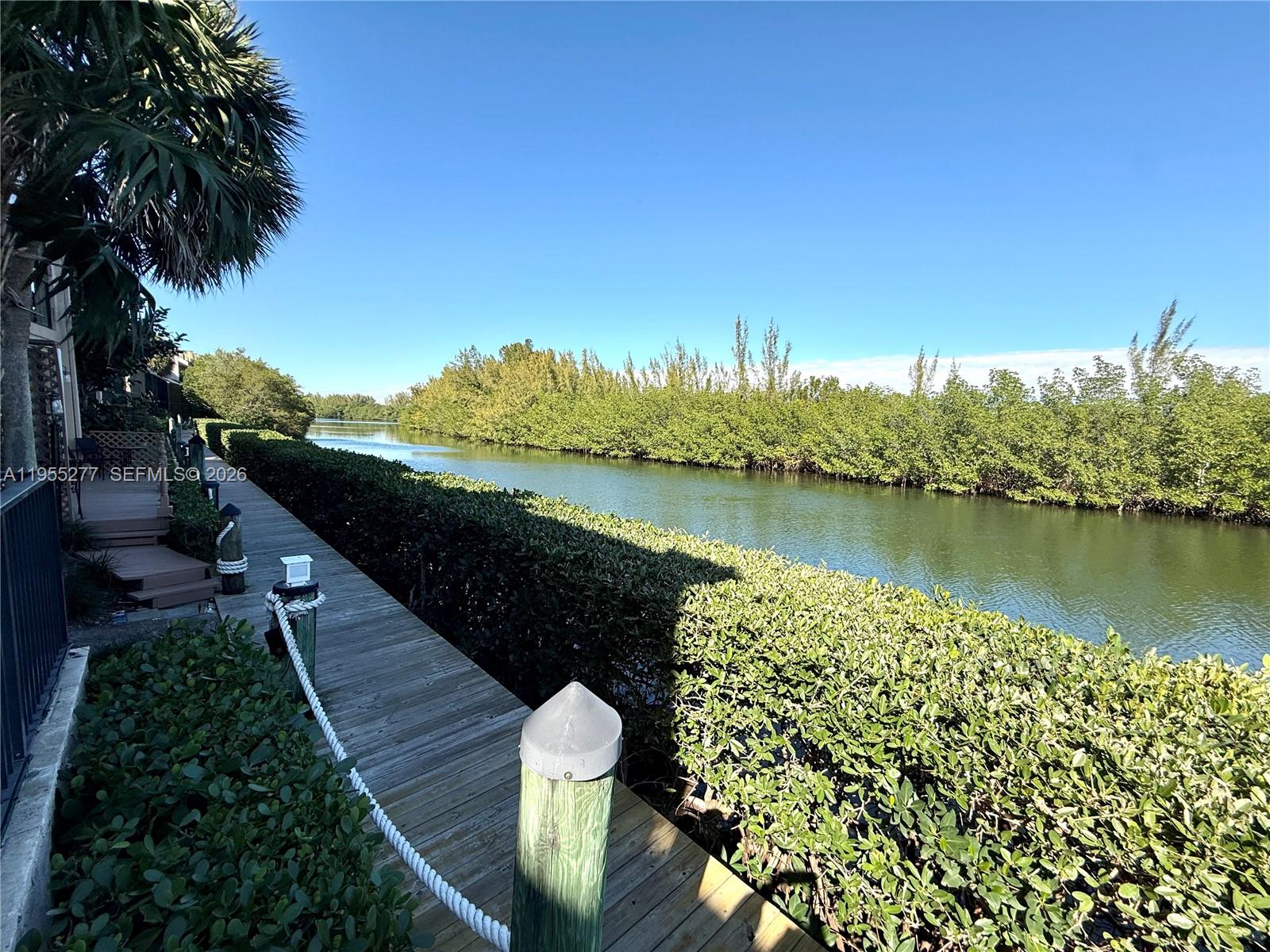 ROYAL HARBOUR YACHT CLUB - Residential