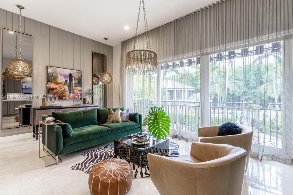 ROYAL HARBOUR YACHT CLUB - Residential