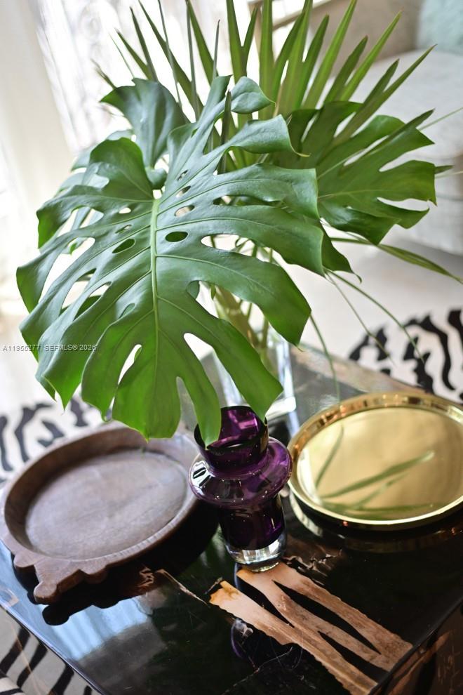 ROYAL HARBOUR YACHT CLUB - Residential