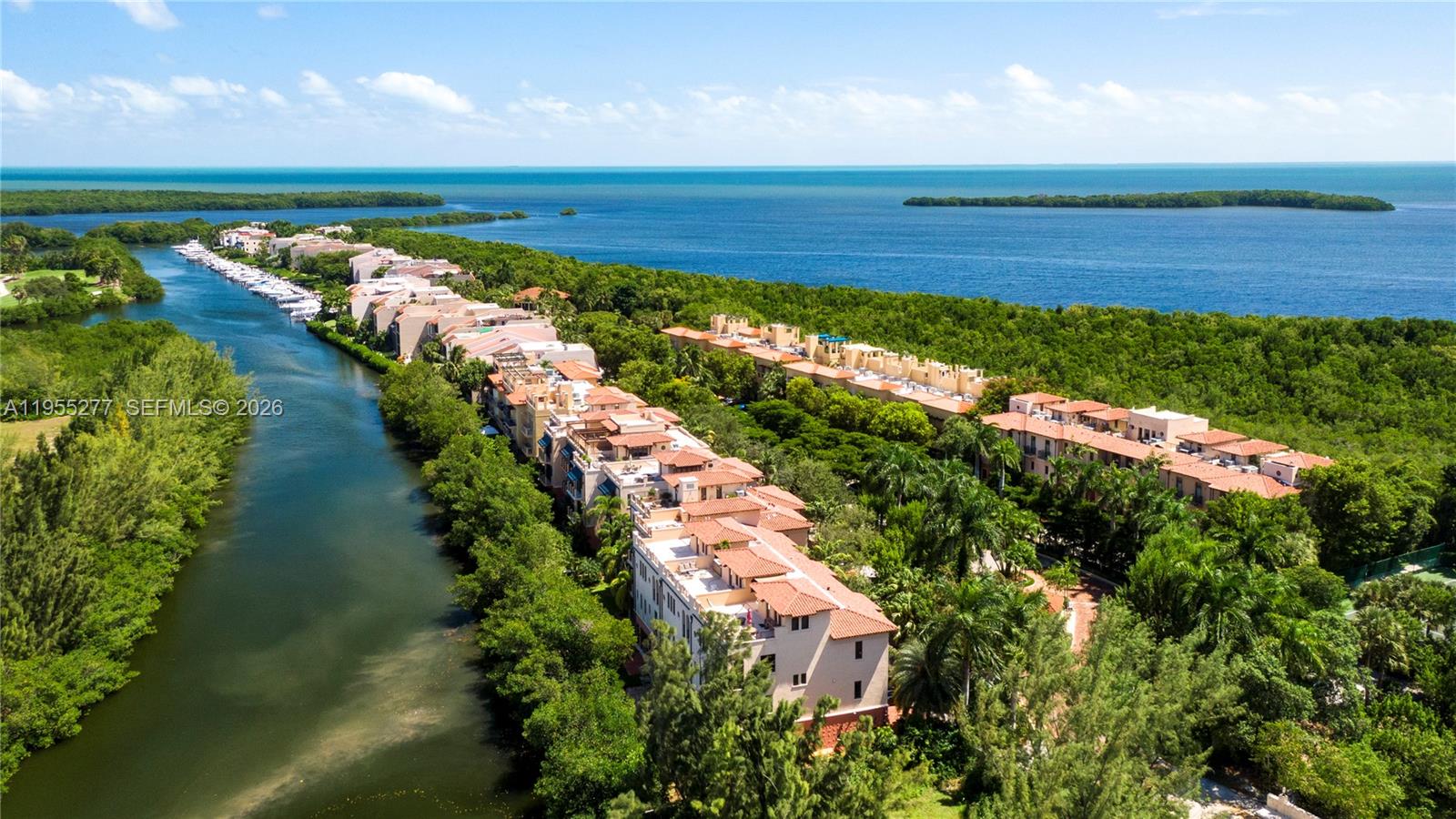 ROYAL HARBOUR YACHT CLUB - Residential