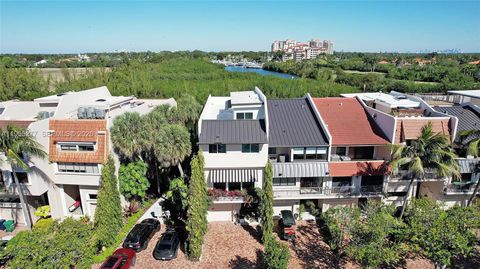 6114 Paradise Point Dr Palmetto Bay FL 33157