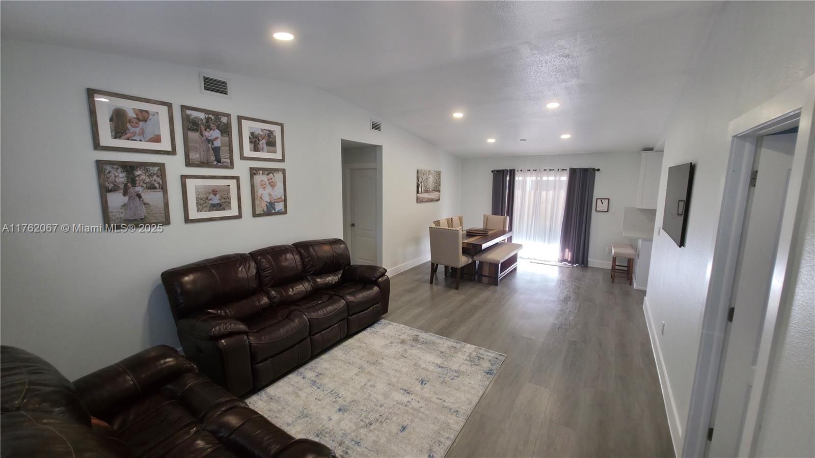 SAN MATEO 1ST ADDN - Residential