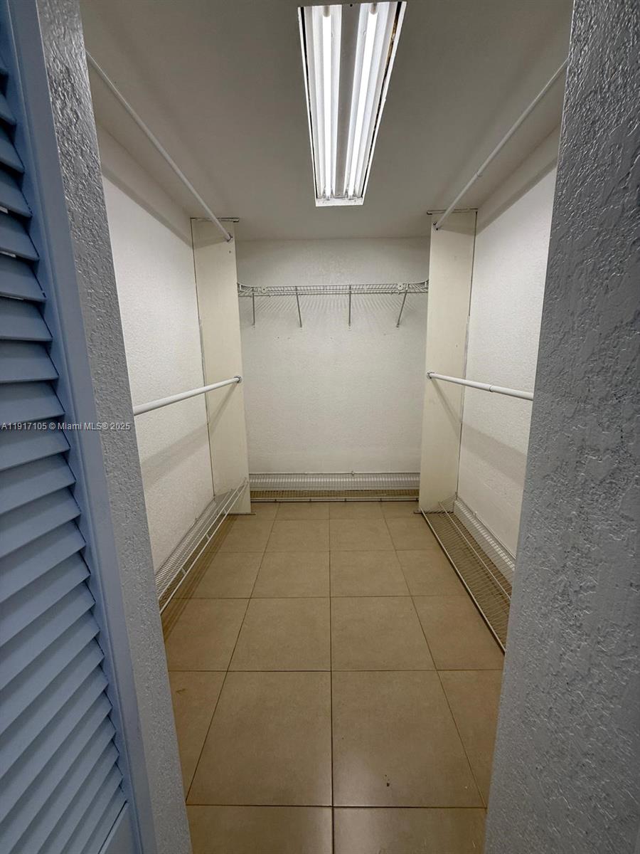 CAROL CITY 1 ST ADDN - Residential Lease