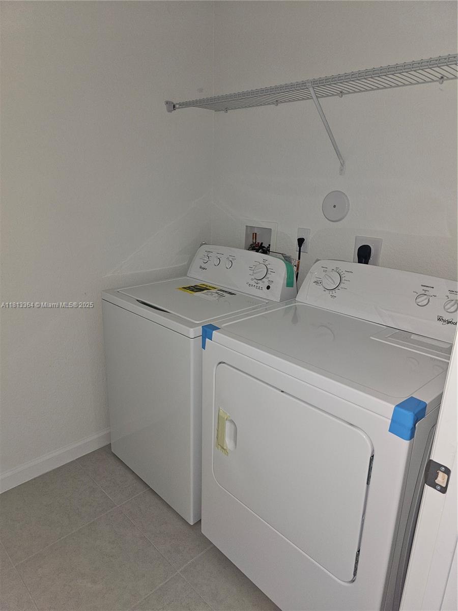 DANIA PRESERVE - Residential Lease