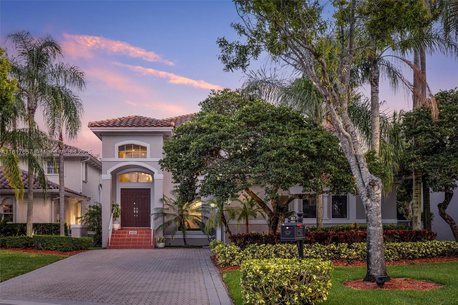 4425 NW 93rd Doral Ct