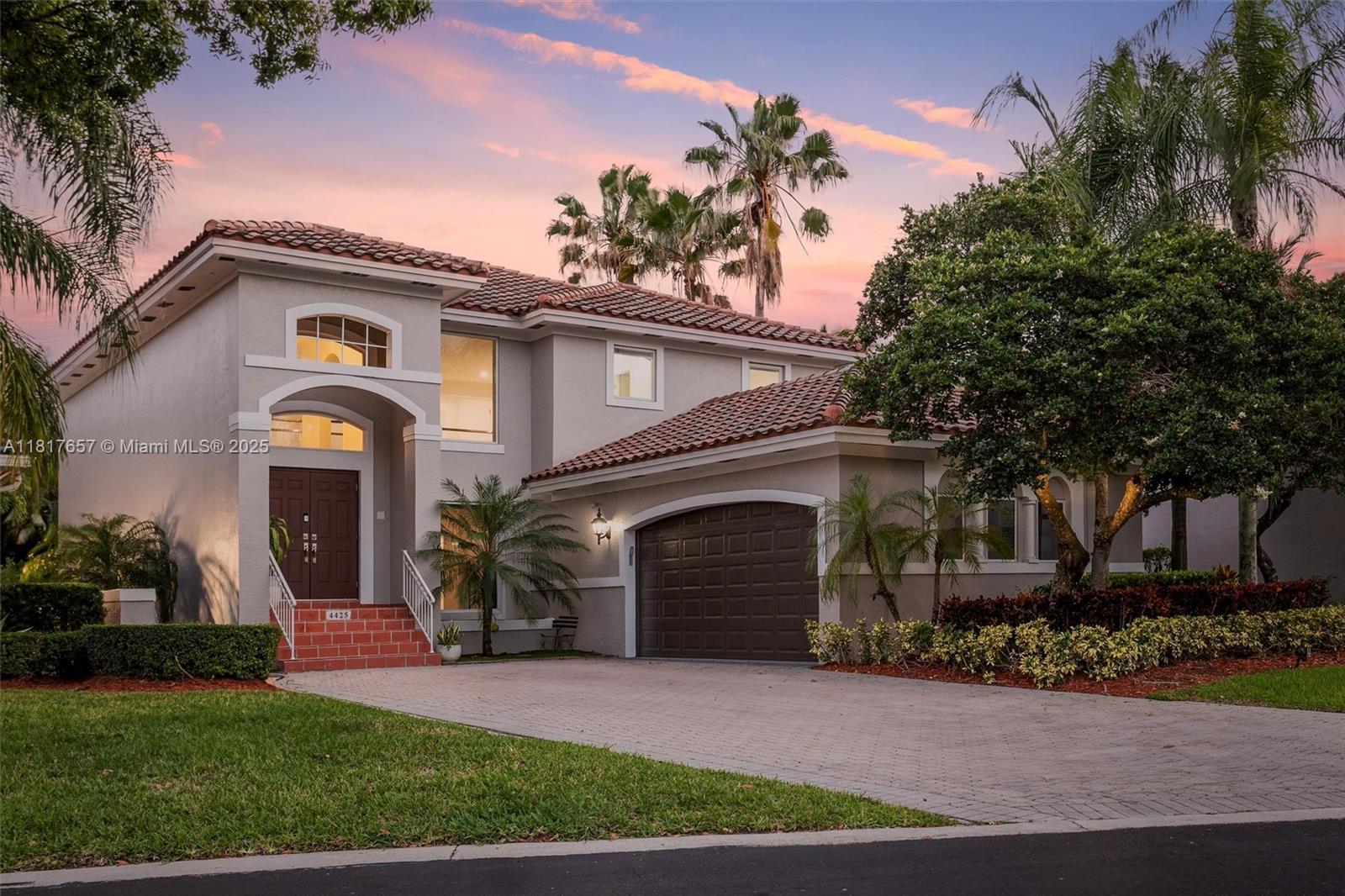 4425 NW 93rd Doral Ct