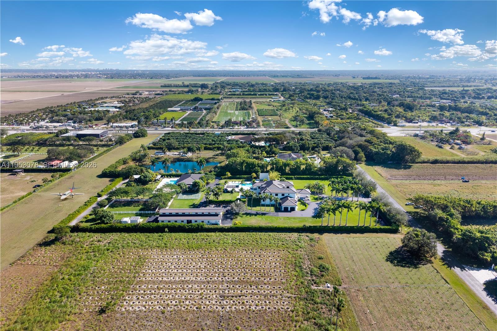 LINDBERGH'S LANDING - Residential