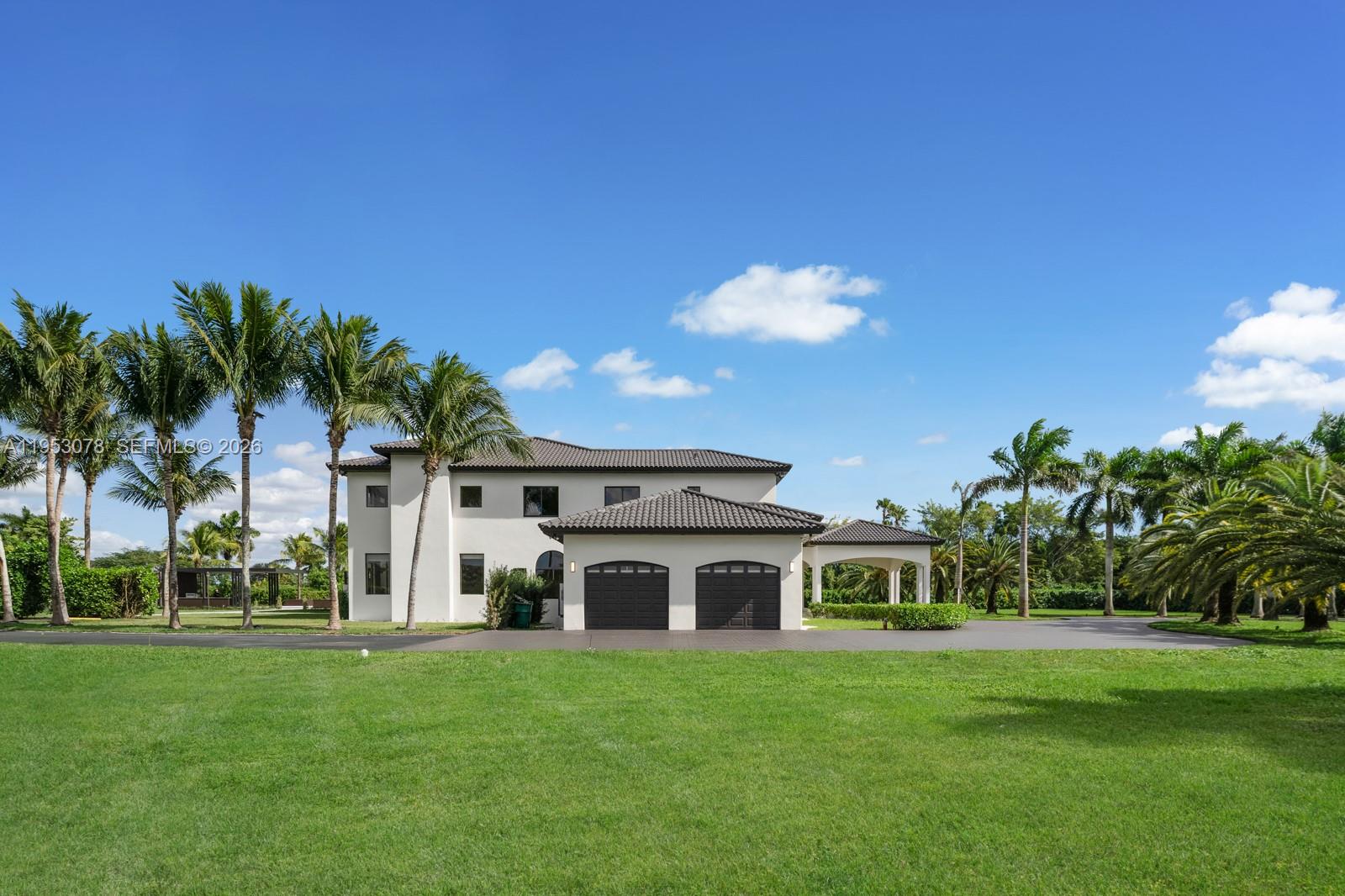 LINDBERGH'S LANDING - Residential