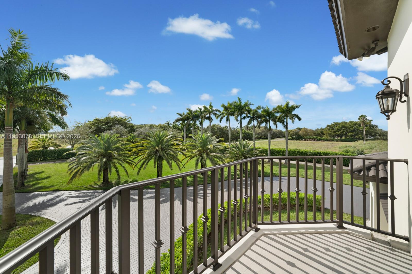 LINDBERGH'S LANDING - Residential