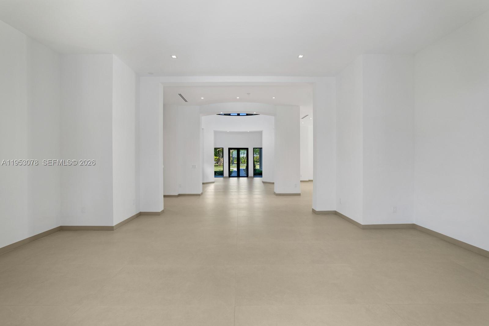 LINDBERGH'S LANDING - Residential