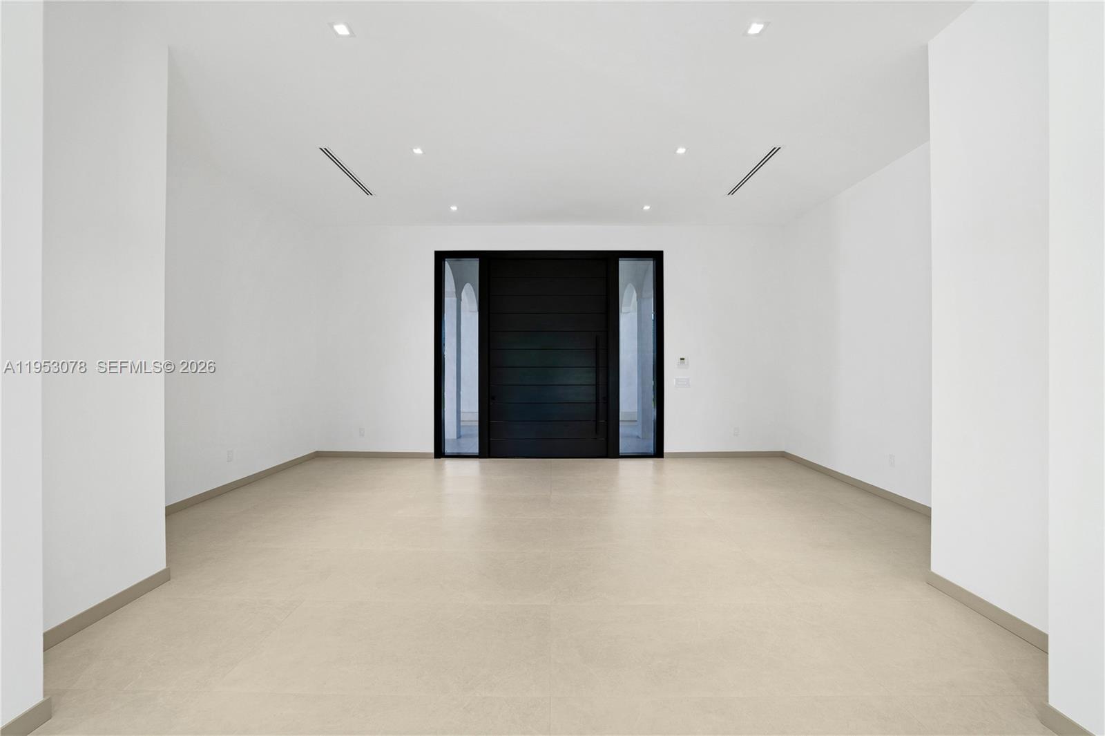 LINDBERGH'S LANDING - Residential