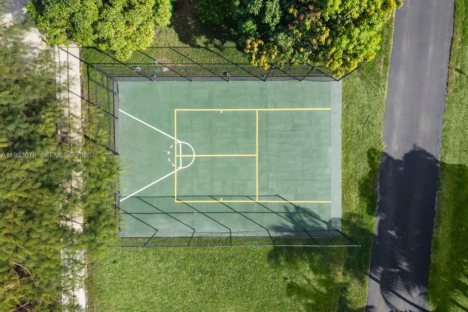 LINDBERGH'S LANDING - Residential