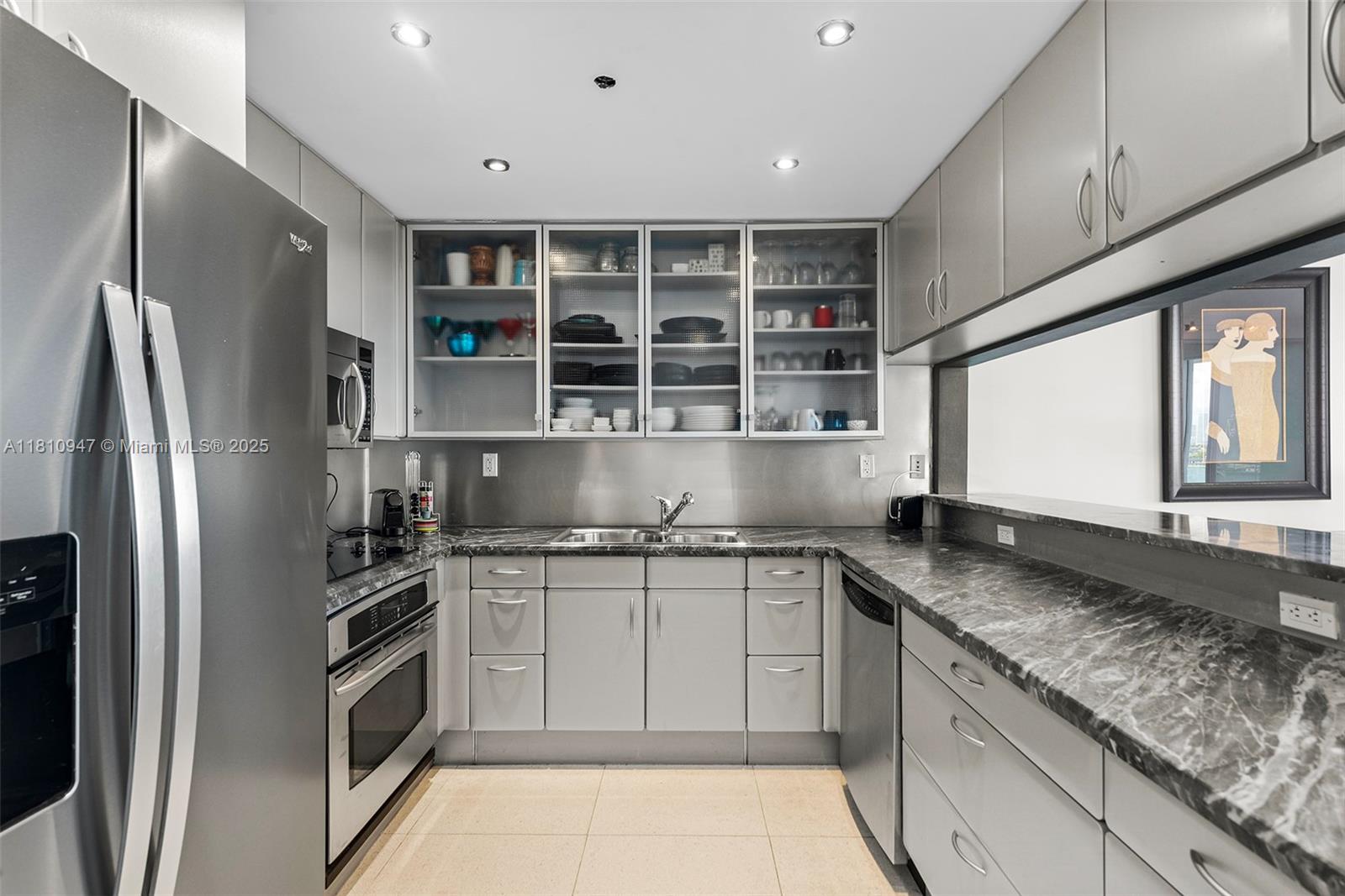 THE BENTLEY BAY CONDO - Residential