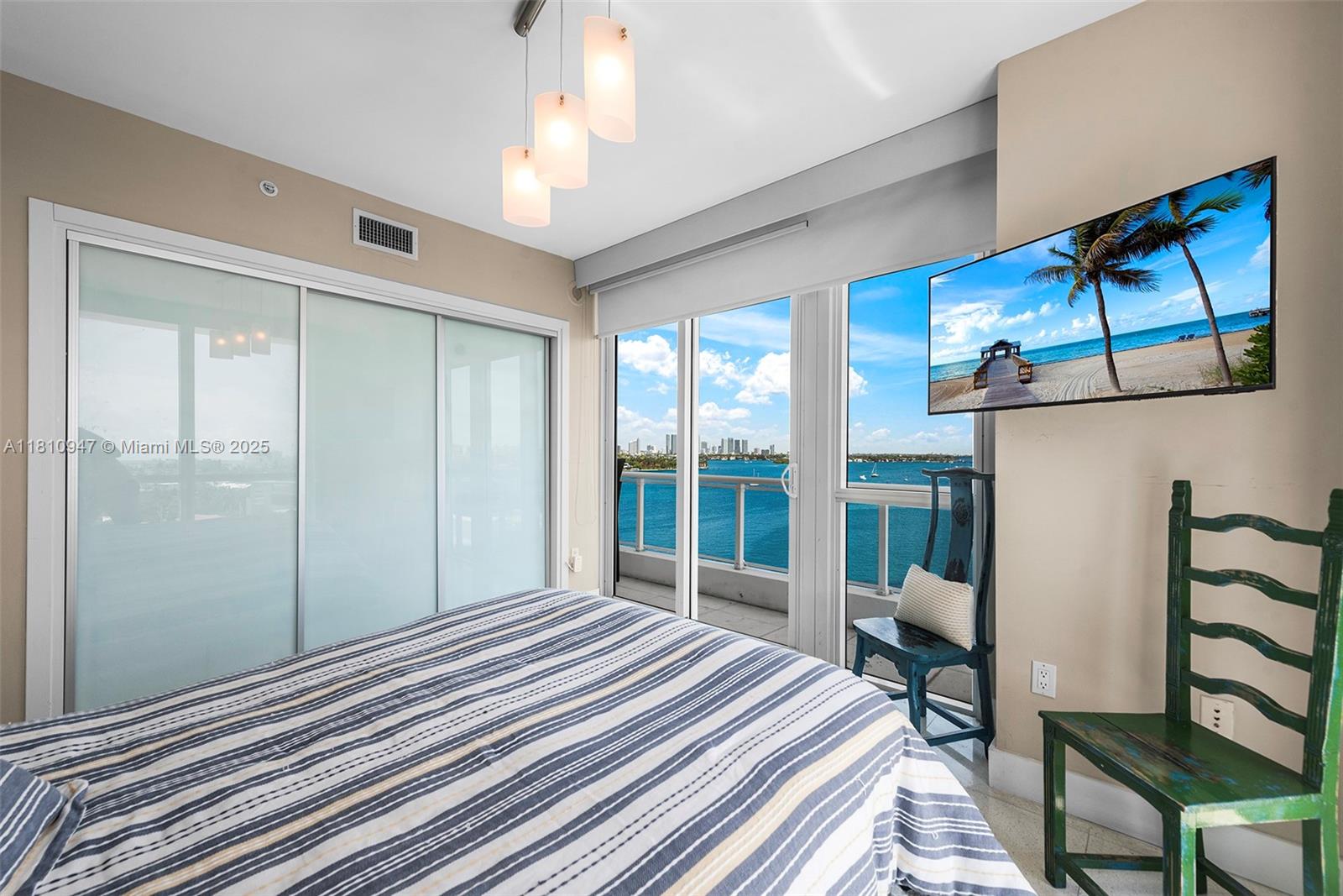 THE BENTLEY BAY CONDO - Residential