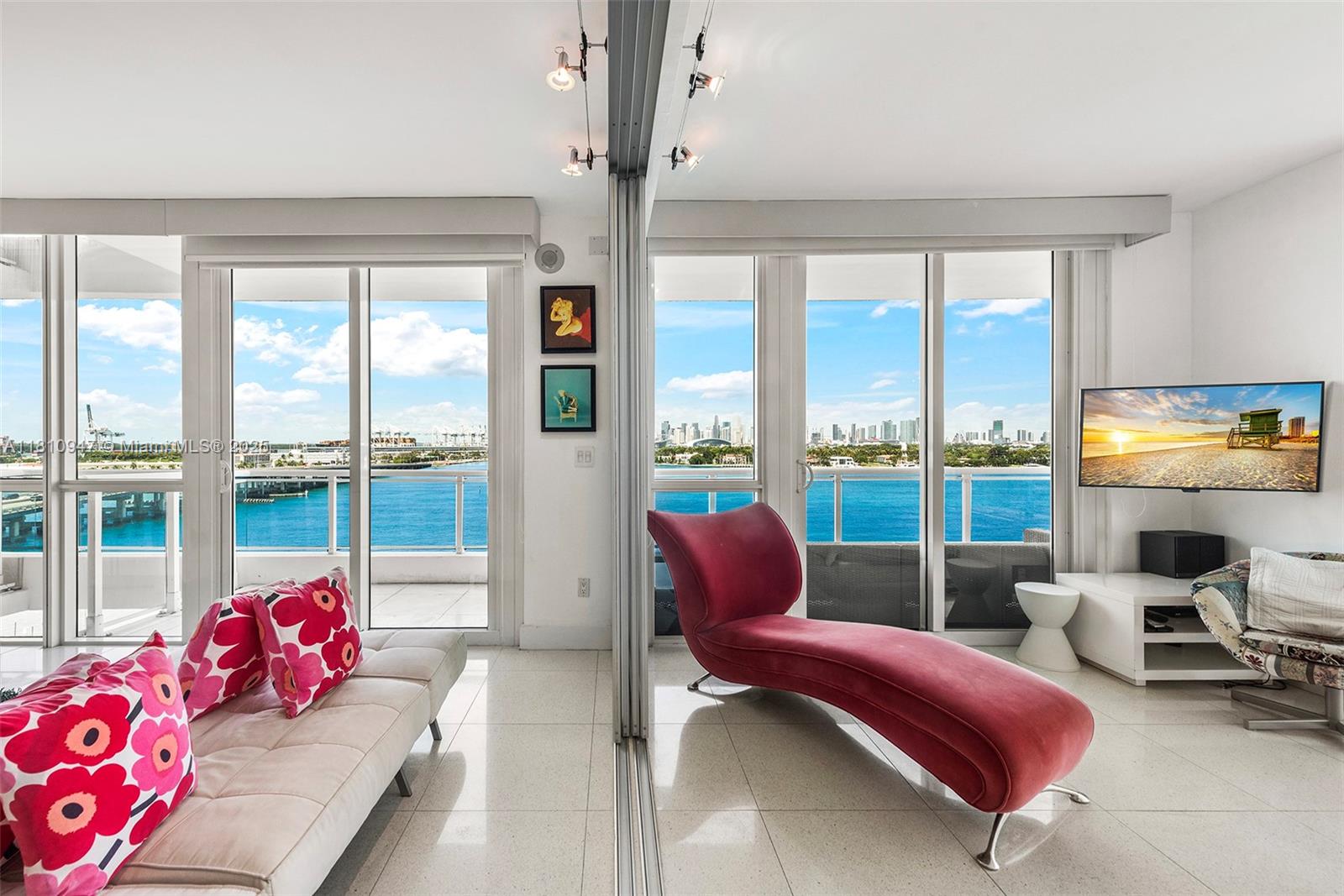 THE BENTLEY BAY CONDO - Residential