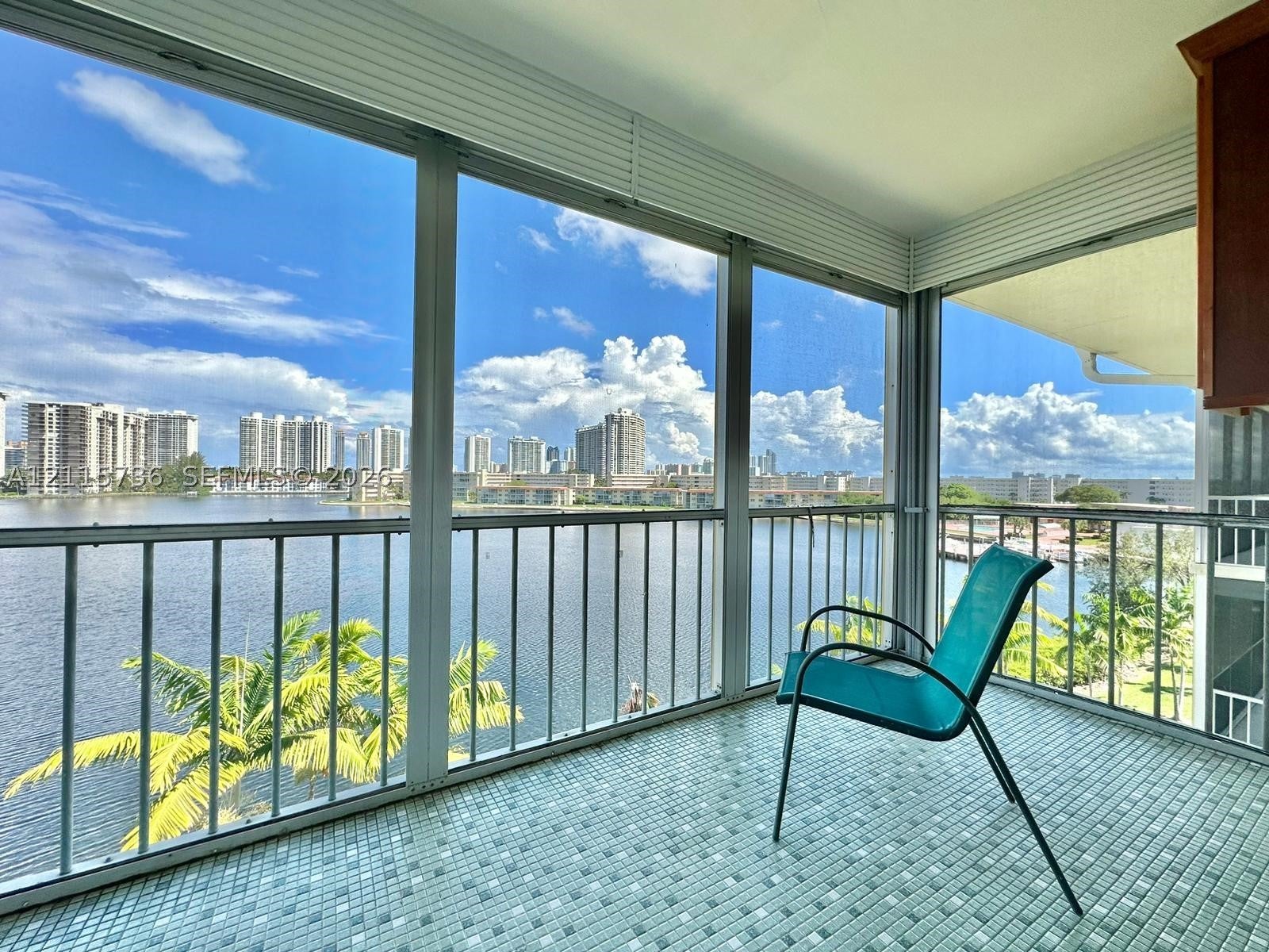2861 Leonard Dr F605