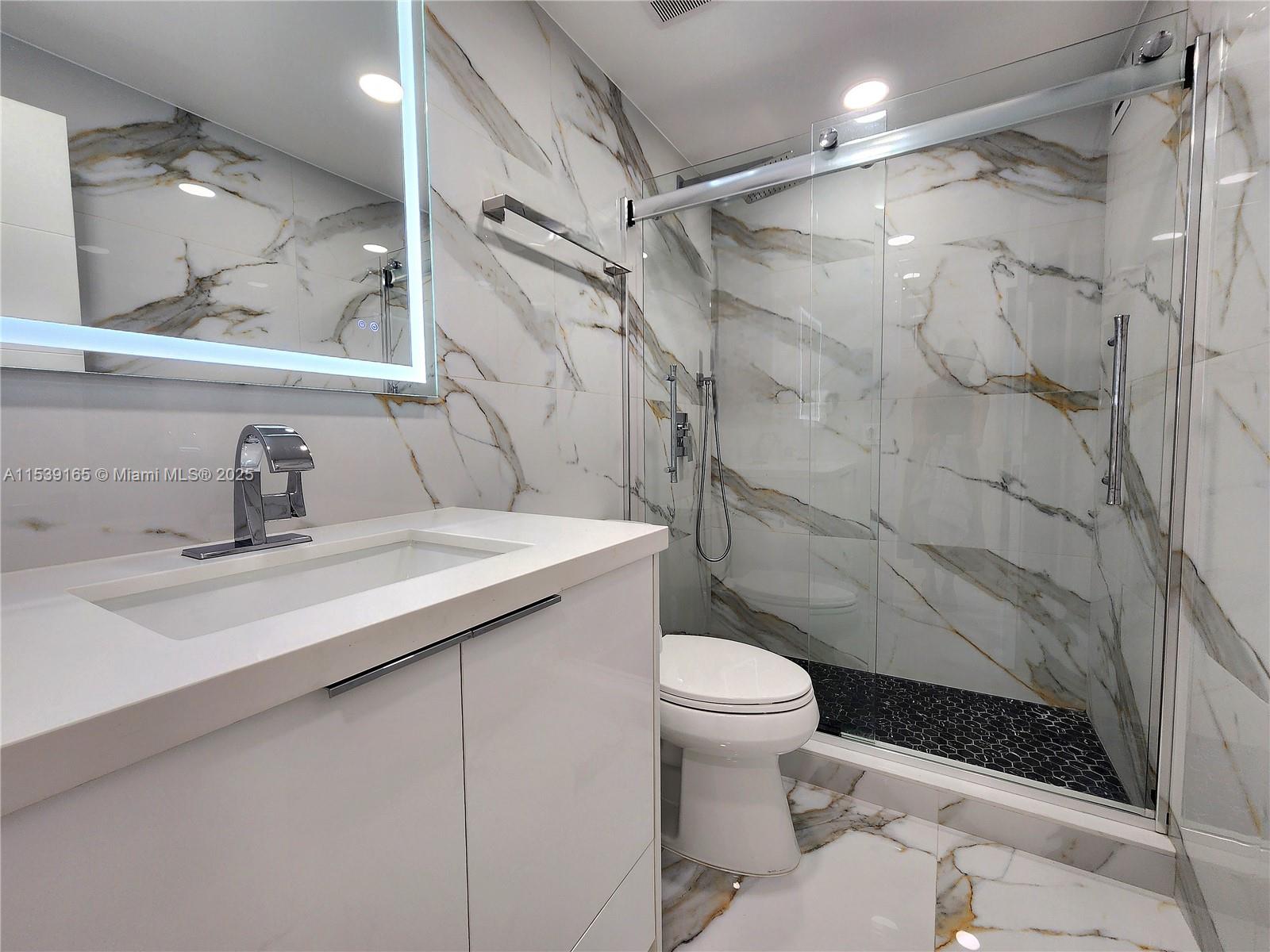 ALEXANDER TOWERS CONDO - Residential Lease