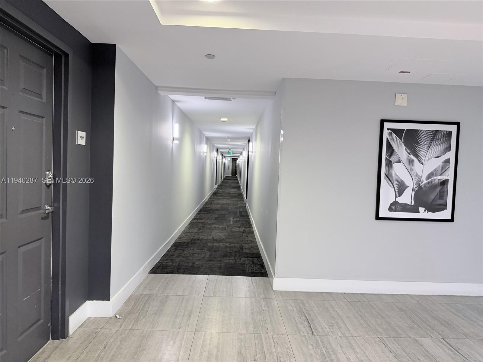 HOLLYWOOD STATION RES CON - Residential