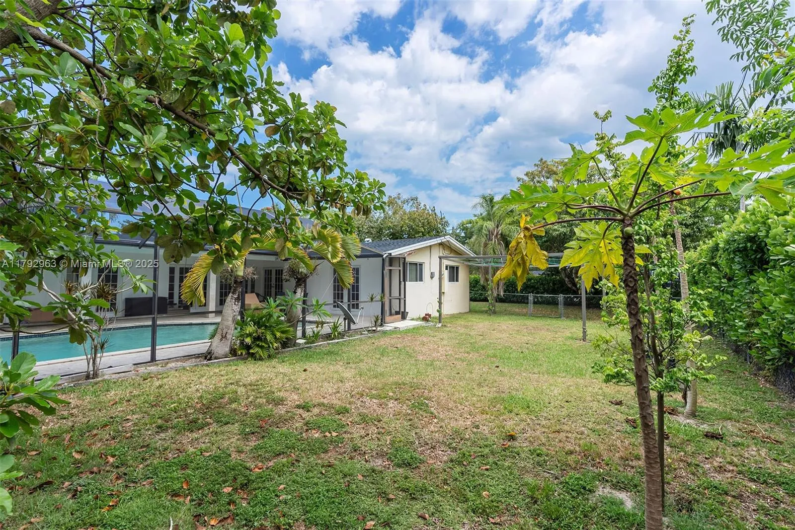 Pinecrest, Florida 33156, United States, 5 Bedrooms Bedrooms, ,3 BathroomsBathrooms,Residential,Active,118779