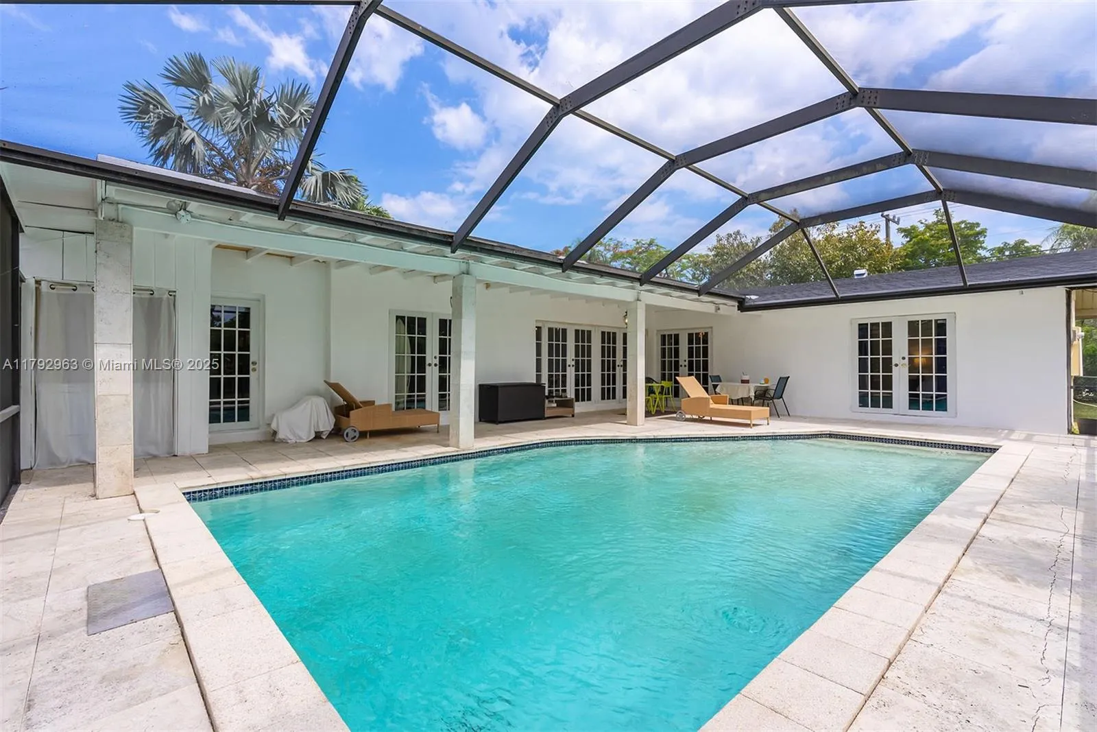 Pinecrest, Florida 33156, United States, 5 Bedrooms Bedrooms, ,3 BathroomsBathrooms,Residential,Active,118779
