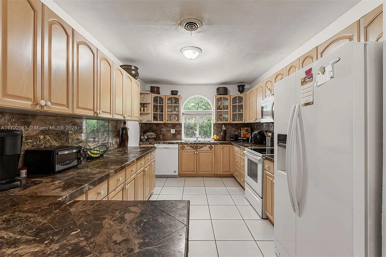 Pinecrest, Florida 33156, United States, 5 Bedrooms Bedrooms, ,3 BathroomsBathrooms,Residential,Active,118779