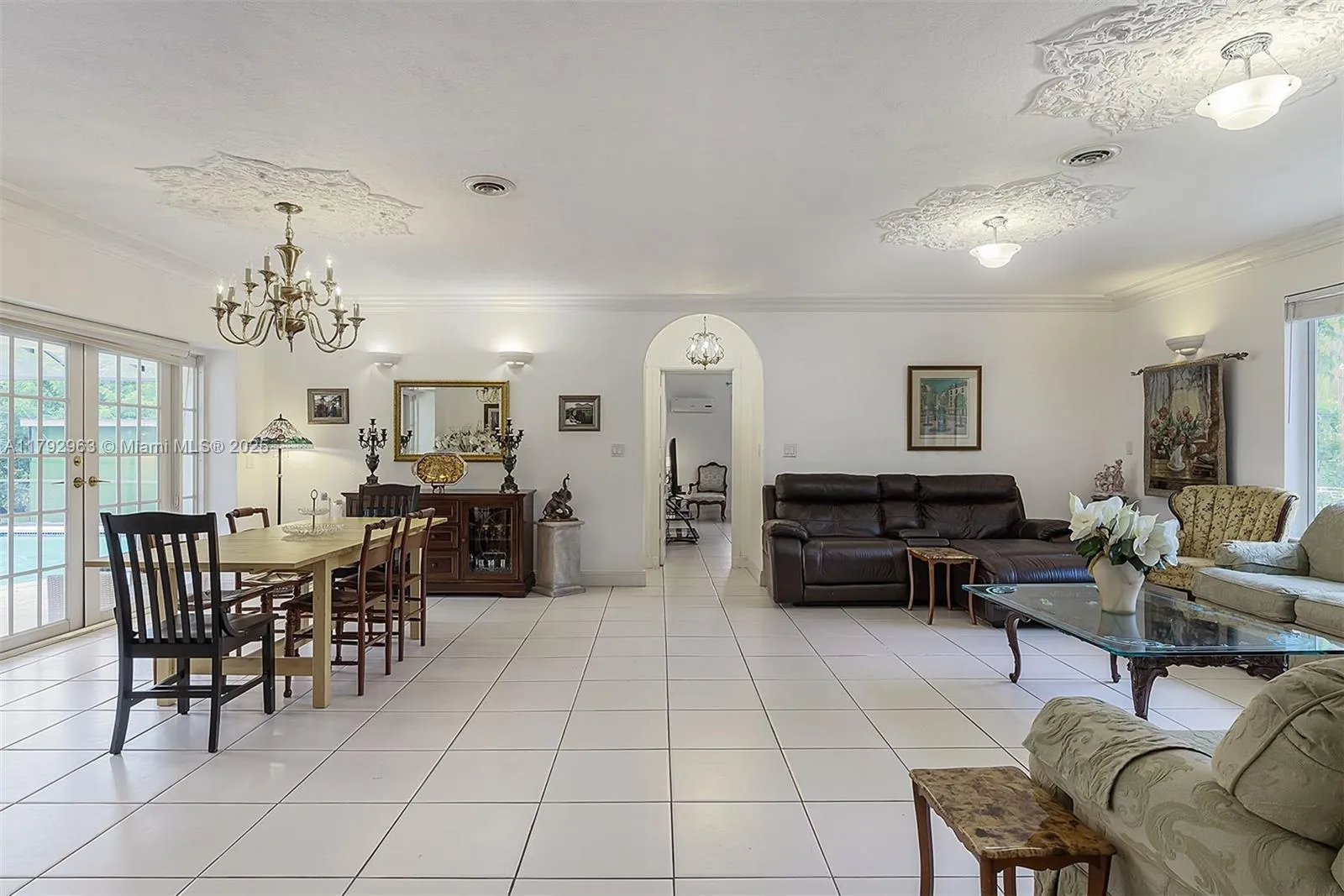 Pinecrest, Florida 33156, United States, 5 Bedrooms Bedrooms, ,3 BathroomsBathrooms,Residential,Active,118779