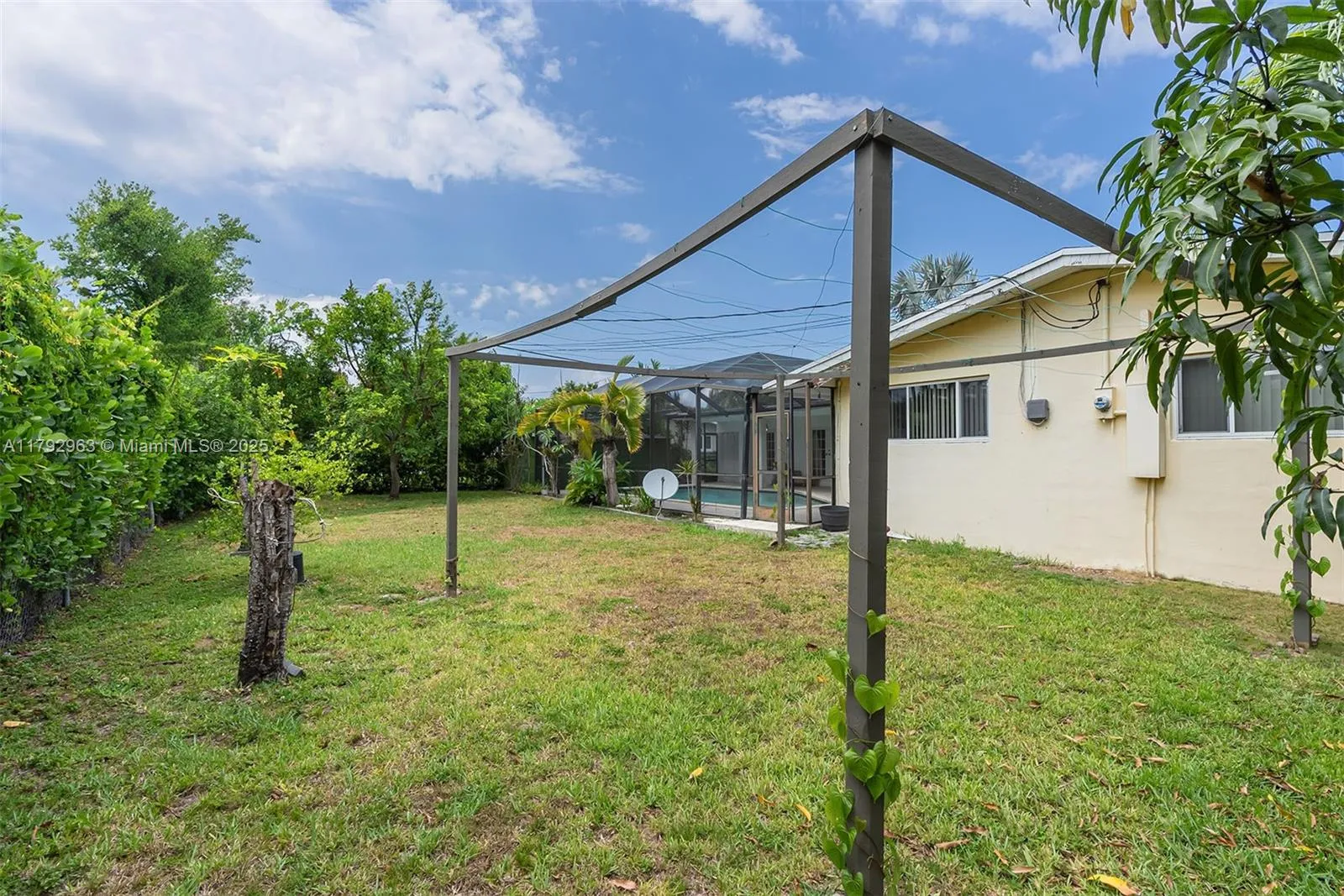 Pinecrest, Florida 33156, United States, 5 Bedrooms Bedrooms, ,3 BathroomsBathrooms,Residential,Active,118779