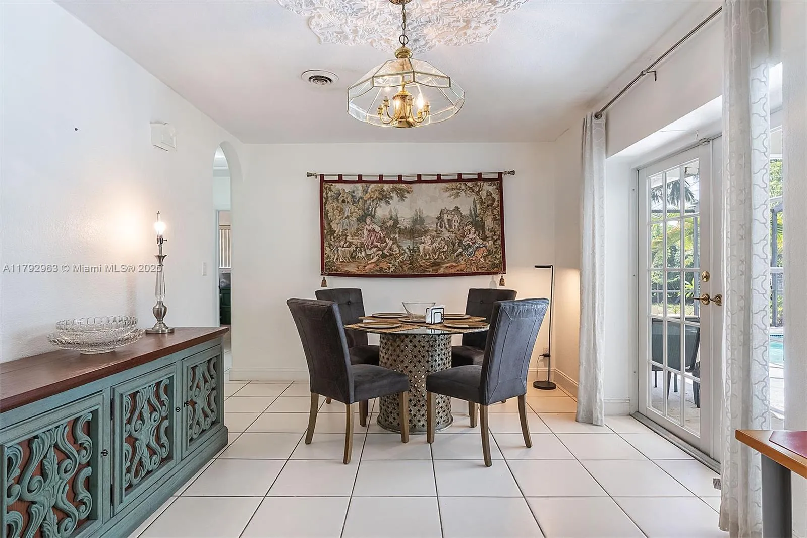 Pinecrest, Florida 33156, United States, 5 Bedrooms Bedrooms, ,3 BathroomsBathrooms,Residential,Active,118779