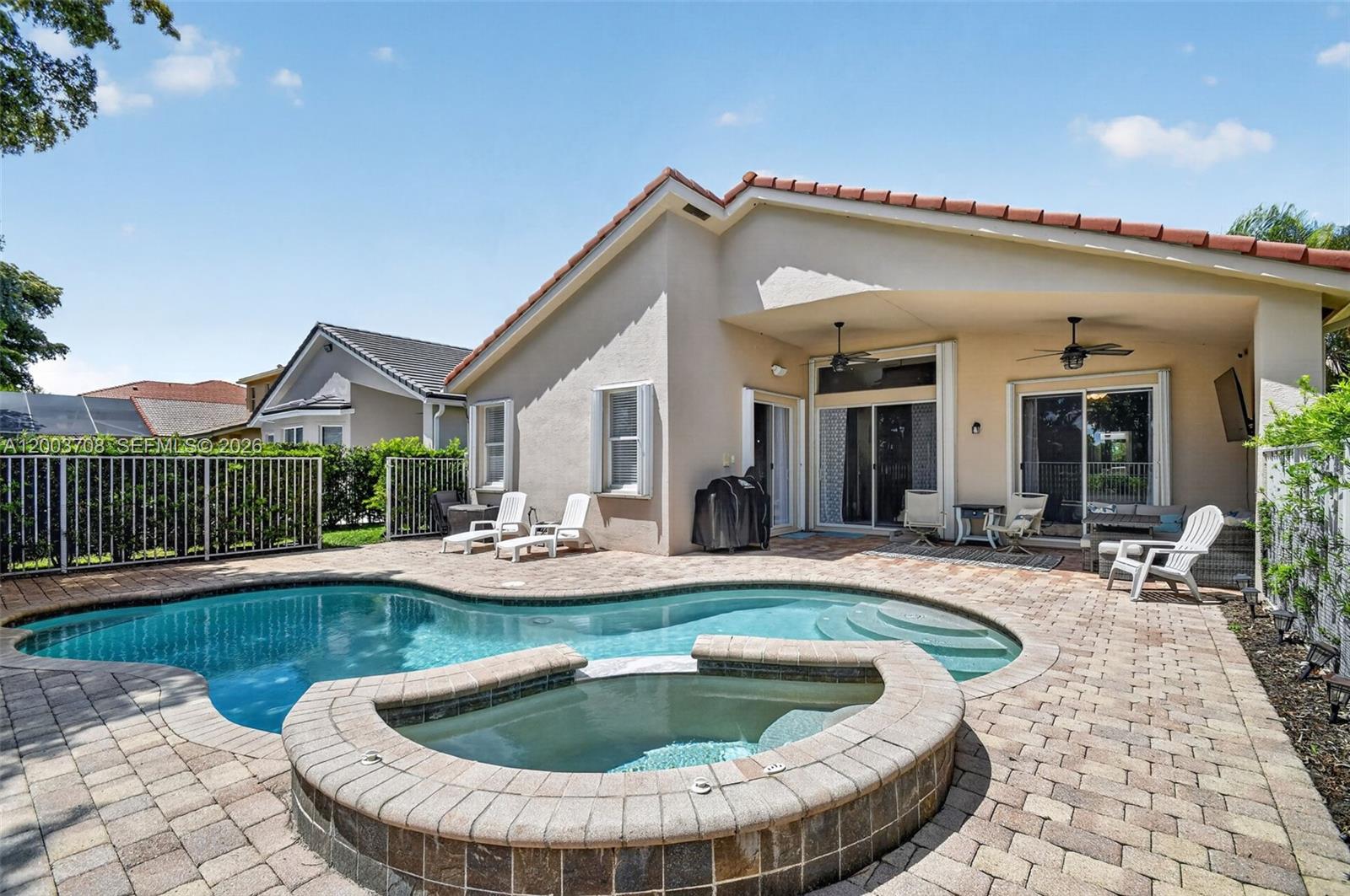 VILLAGES OF WINDSOR 3 - Residential