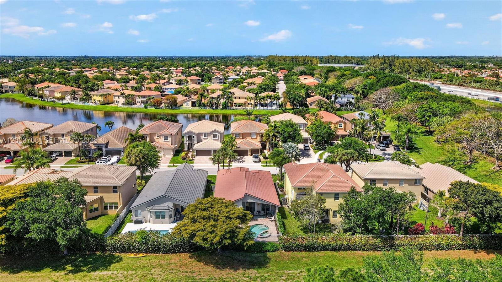 VILLAGES OF WINDSOR 3 - Residential