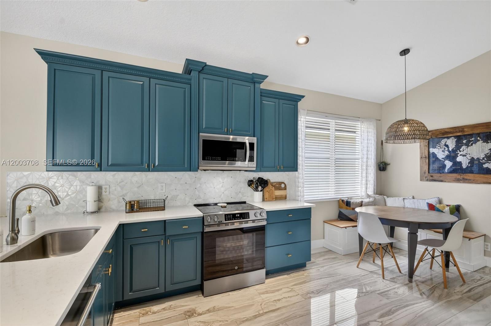 VILLAGES OF WINDSOR 3 - Residential