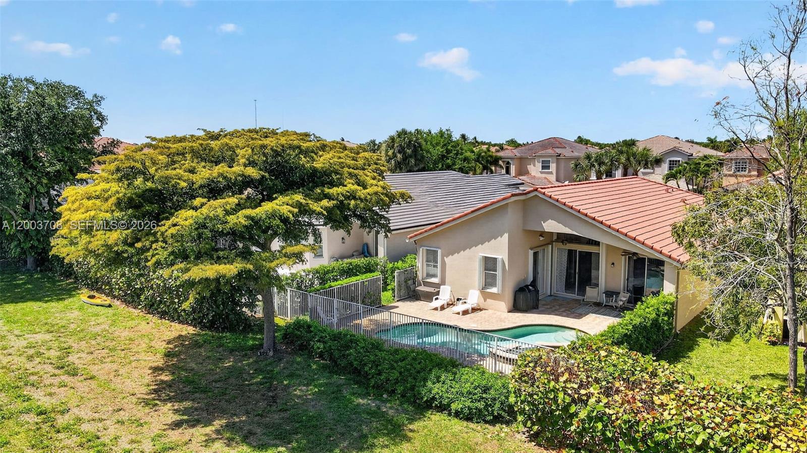 VILLAGES OF WINDSOR 3 - Residential