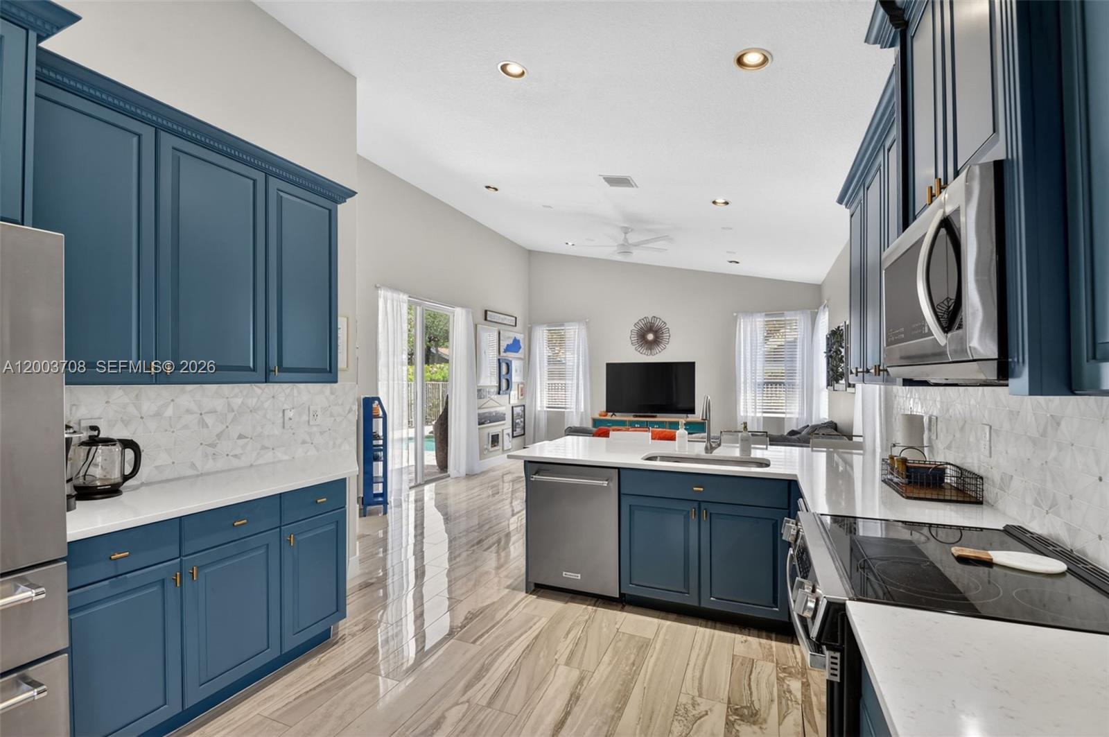 VILLAGES OF WINDSOR 3 - Residential