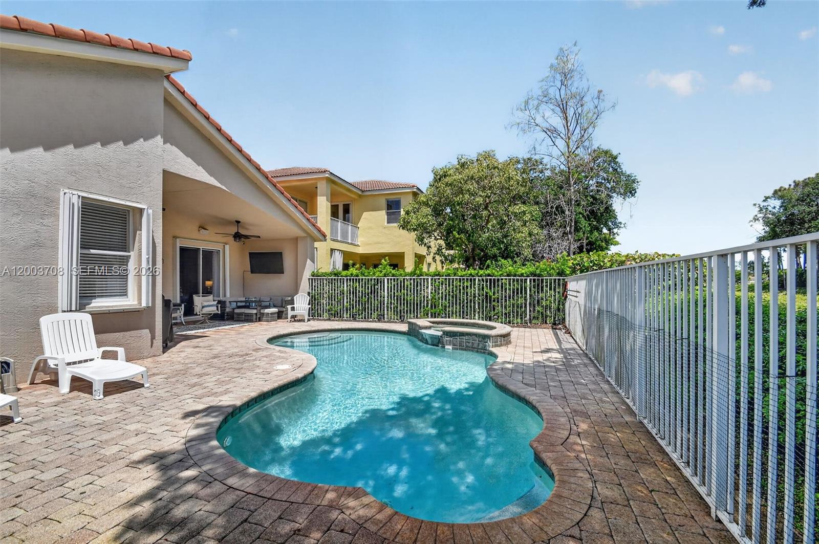 VILLAGES OF WINDSOR 3 - Residential