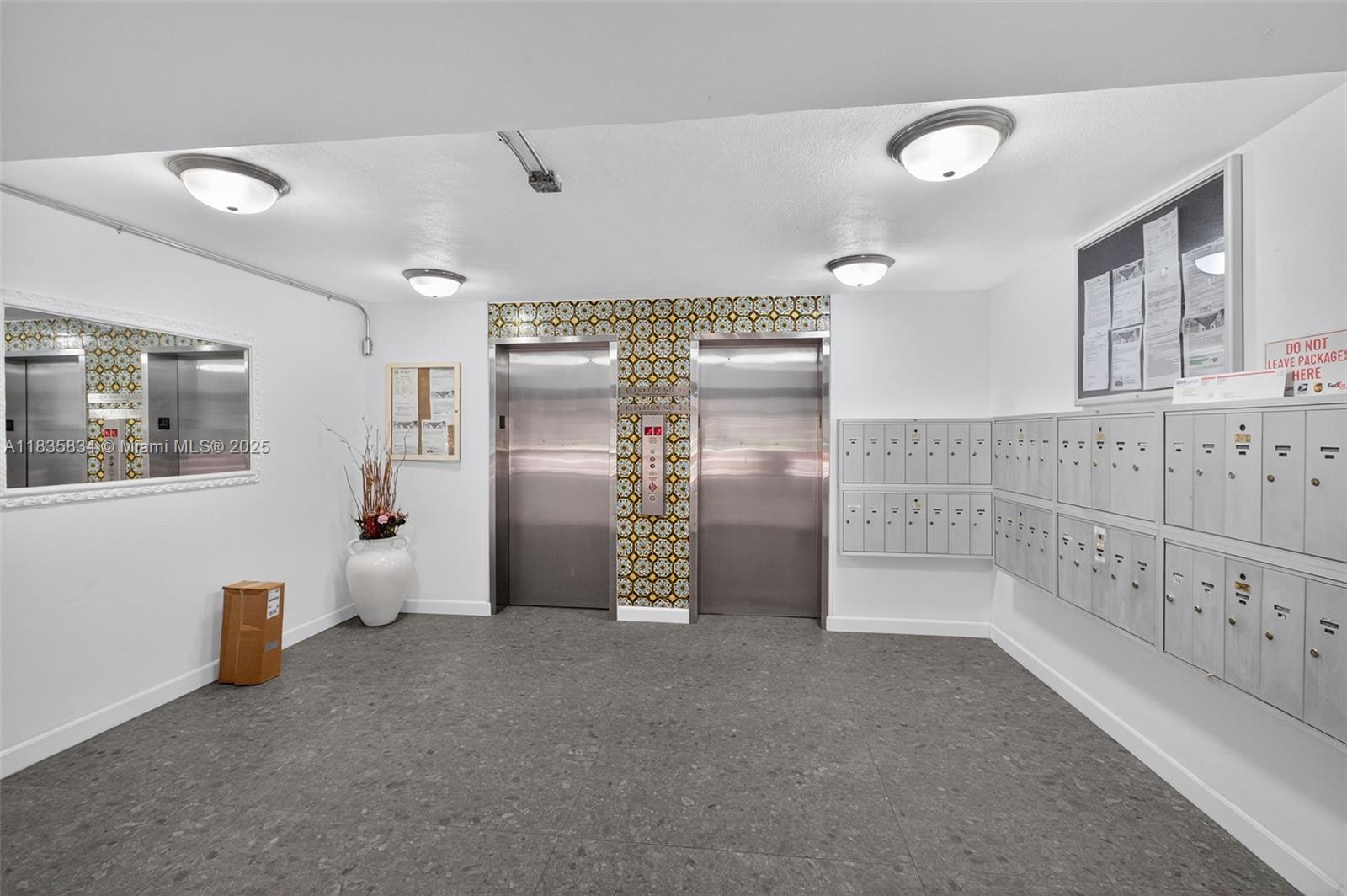 GOLDEN HOUSE CONDO - Residential