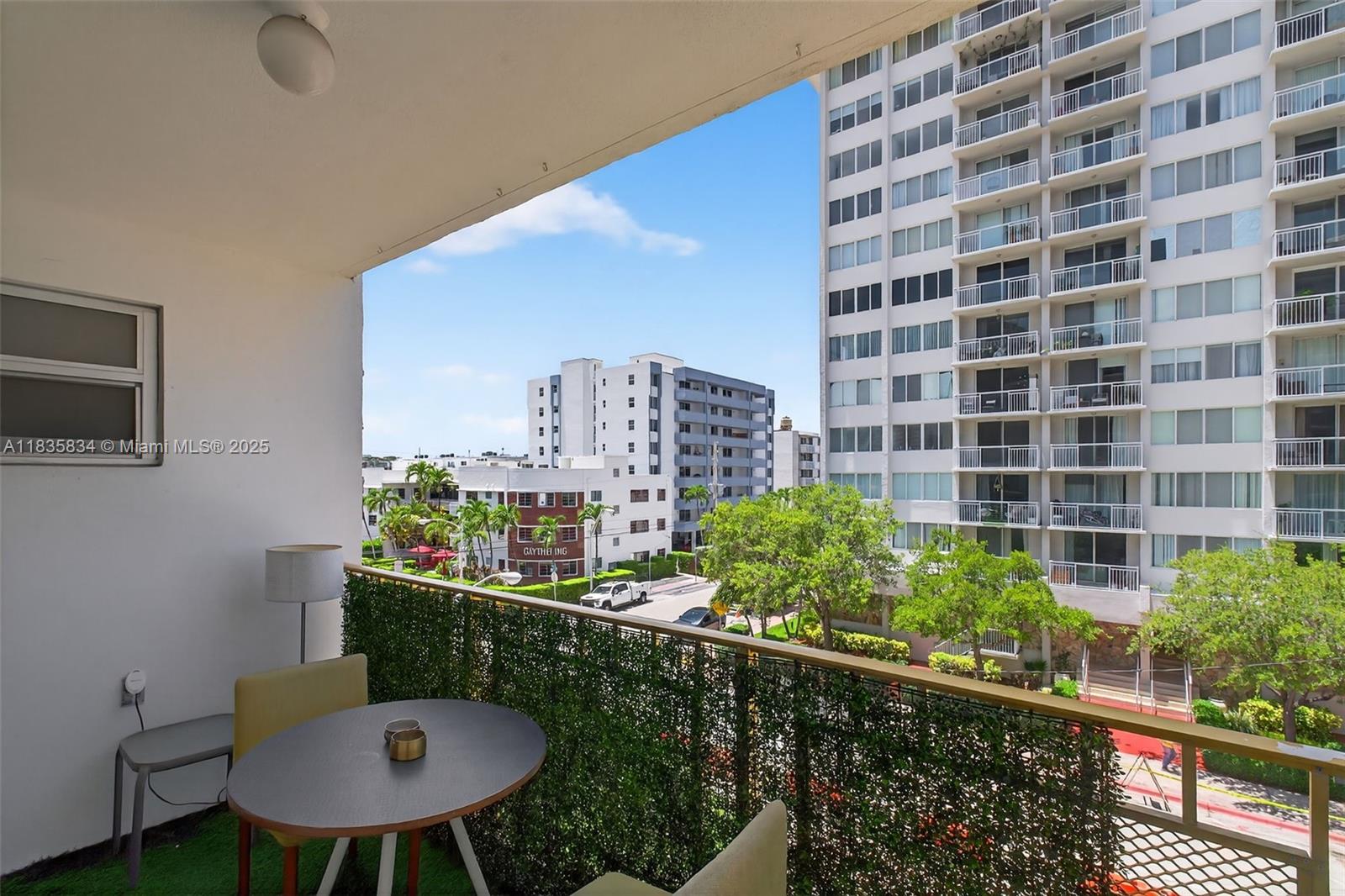 GOLDEN HOUSE CONDO - Residential