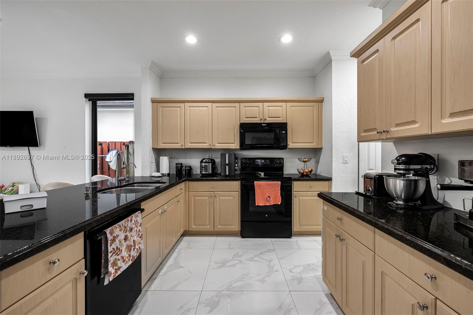 PARADISE REEF REPLAT - Residential