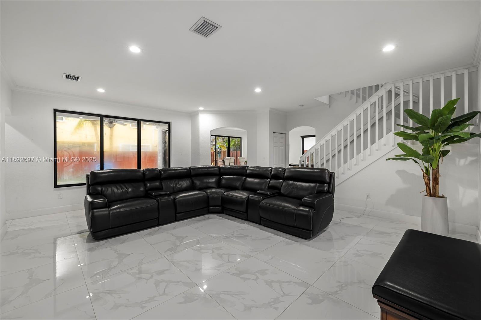 PARADISE REEF REPLAT - Residential