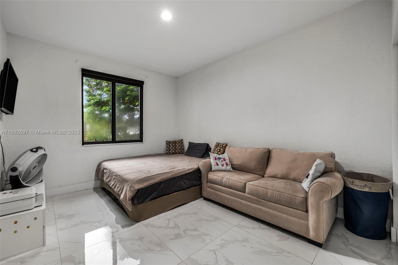 PARADISE REEF REPLAT - Residential