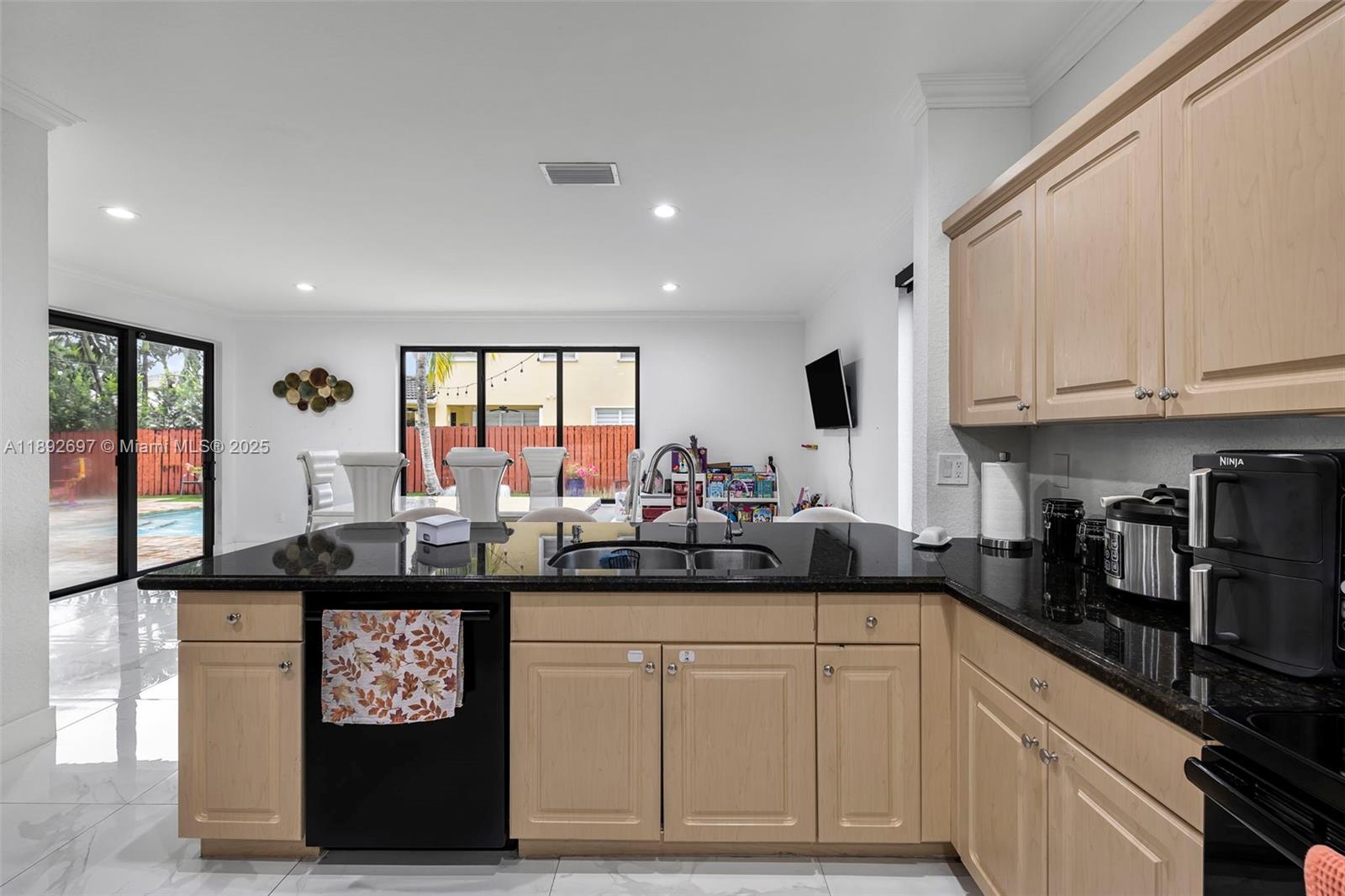 PARADISE REEF REPLAT - Residential